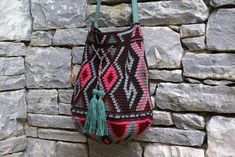 Wayuu Mochila Bag Crochet Bag Large Crossbody Multicolor Boho Tapestry Bag Ethnic Bag Cotton Shoulder Bag Brown Crocheted Carry On Woman Bag