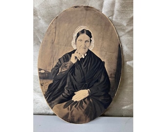 Antique Victorian Oval photograph signed Mrs. Dudley