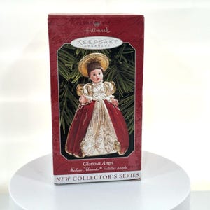 1998 Hallmark keepsake Ornament Glorious Angel (8107)