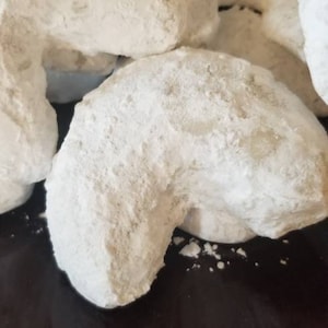 Almond Crescent Cookies