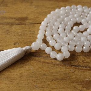All White Mala, 108 Bead Snow Quartz Mala, Tassel Necklace, Yoga Jewelry, Prayer Beads, Beaded Mala Necklace, Meditation, Long Necklace