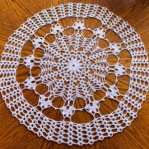27-inch white vintage style doily, crocheted doily, handmade, tablecloth, table cover