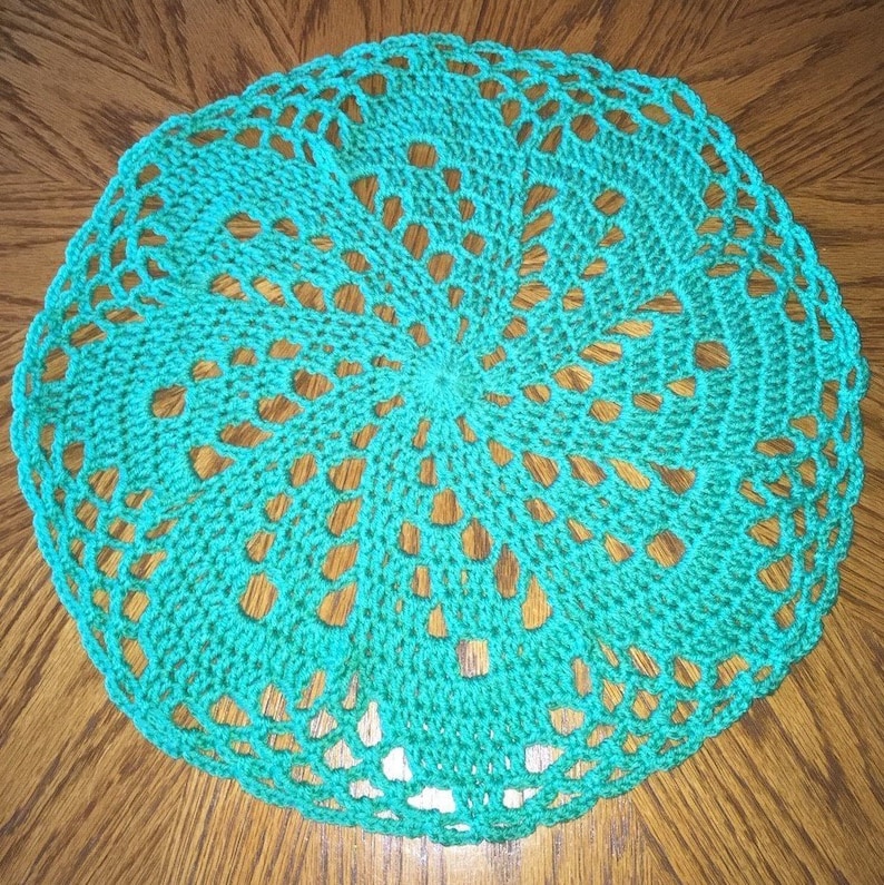 Pinwheel Design Doily Centerpiece Tablecover Crochet Table Décor