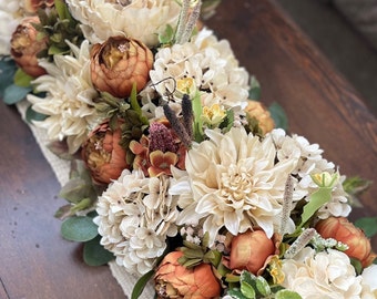 2 pieds de guirlande crème luxuriante II, guirlande crème fausses pivoines, guirlande de tous les jours, guirlande rustique, pièce maîtresse d'eucaplyptus, faux décor floral