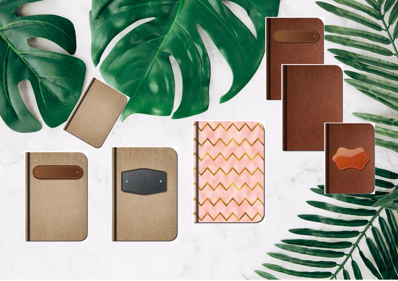 Puede incluir: Surtido de seis cubiertas de cuaderno diferentes. Las cubiertas est&aacute;n hechas de varios materiales, incluyendo cuero marr&oacute;n, lino beige y rosa con un patr&oacute;n de chevron dorado. Algunas cubiertas presentan un parche de cuero con un espacio en blanco para la personalizaci&oacute;n.