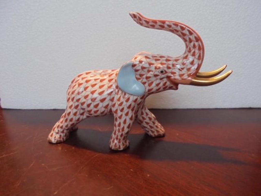 HEREND Charging Elephant Rust Fishnet Figurine - Etsy