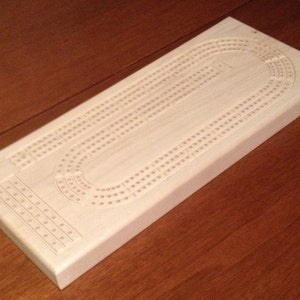 Cribbage Board- Rec personnalisé Cribbage Board- Unique Cribbage Board- Rectangulaire Cribbage Board- 14 pouces par 6 pouces