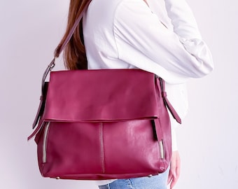 Sac hobo végétalien bordeaux - Sac hobo - Sac à bandoulière - Sac souple - Porte-monnaie femme - Poches zippées - Sac à rabat - Tous les jours