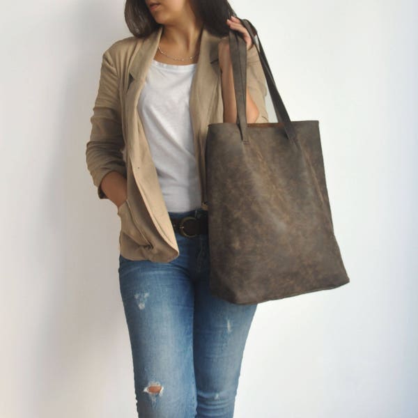 Vegan Dark Brown Tote Bag - back to school - Faux Leather - Vegan handbag - Water Resistant - Vegan Leather - Rustic Leather - Distressed