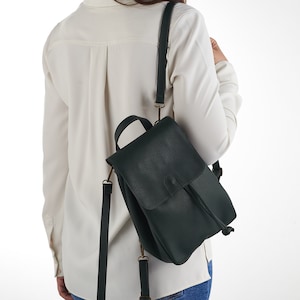 Grüner Mini Rucksack - Mini Tasche - Veganer Rucksack - Umhängetasche - Grüner Rucksack - Dunkelgrüne Tasche - Waldgrün