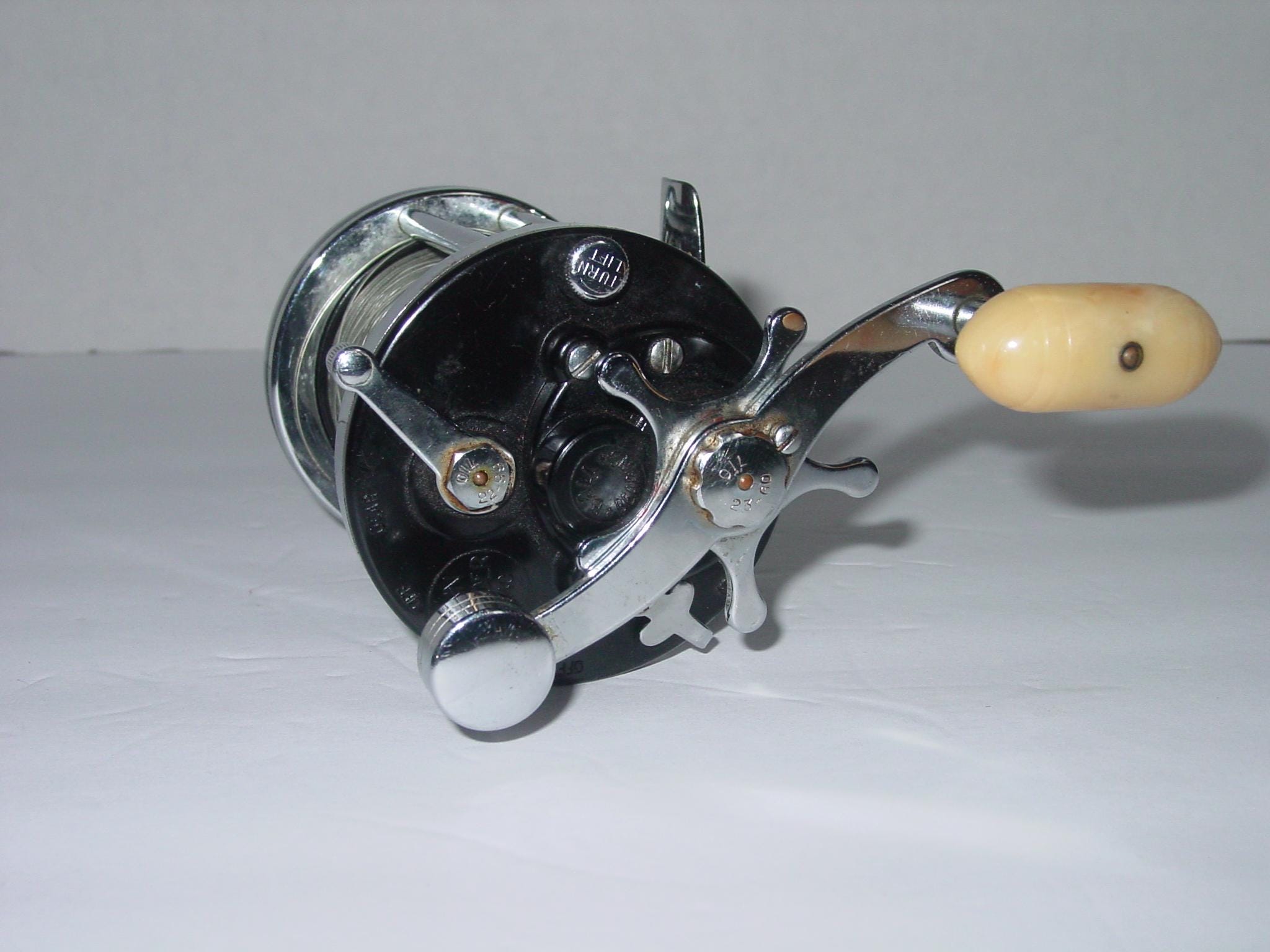 best compact fishing reel Piscifun Carbon X Spinning Reel Size 500 1000 Freshwater and Saltwater Spinning Fishing Reel