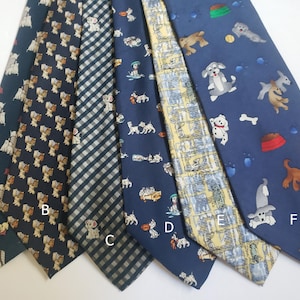 Corbata de hombre con estampado de perros y razas de perros de dibujos animados vintage