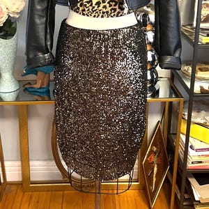 Sequin pencil skirt, stretch sequin skirt, gold sequin skirt, sequins, pull on skirt, pencil skirt, vintage sequin skirt, fab208nyc