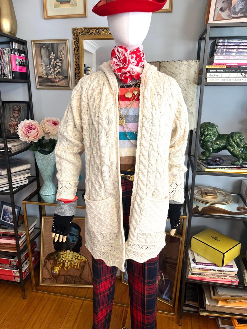 Vintage Hooded Aran Cable Knit Cardigan: Irish Sweater with Pockets image 15