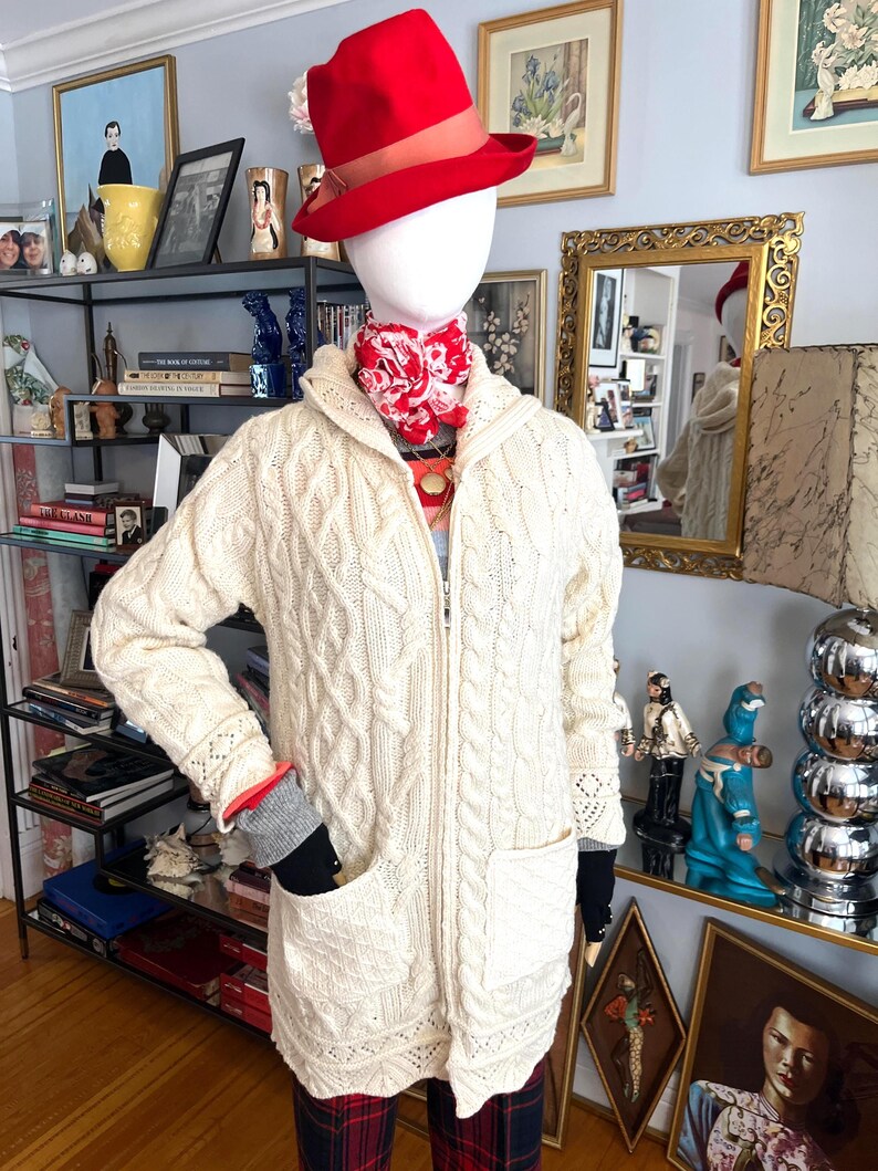 Vintage Hooded Aran Cable Knit Cardigan: Irish Sweater with Pockets image 2