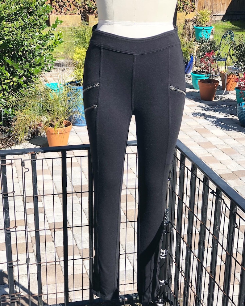 ATHLETA ZIPPER PANTSstretch knit pantszipper pantsfab208nycfab208black knit pantsAthleta pantsblack skinny pantsmotorcycle pant