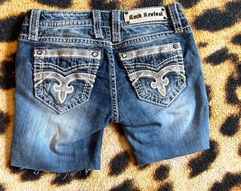 Pantalones cortos vaqueros de tiro bajo estilo Rock Revival: años 2000