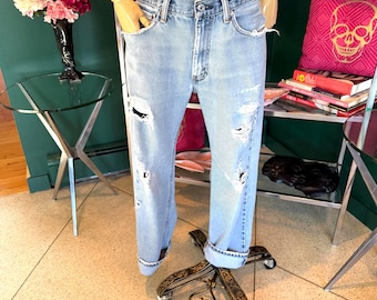 W33 Ripped Levi Jeans 505 Unisex