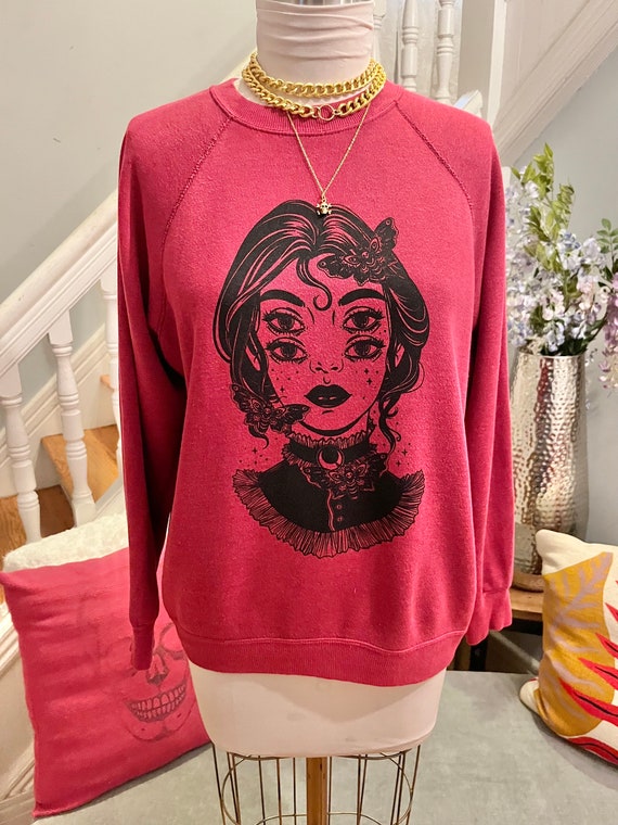 VINTAGE LOGO SWEATSHIRT/spooky girl sweatshirt/got