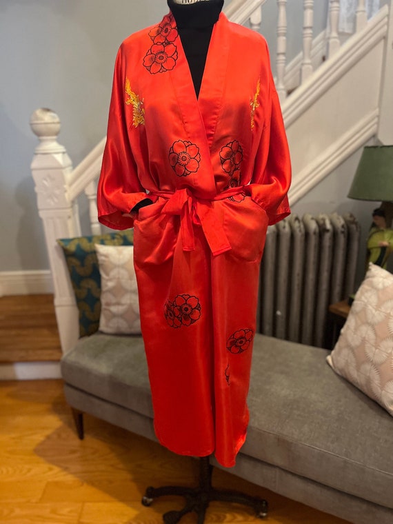 VINTAGE SILK KIMONO/red embroidered kimono/cherry 