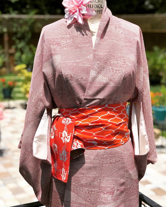 VINTAGE SILK KIMONO/Japanese kimono/authentic japa