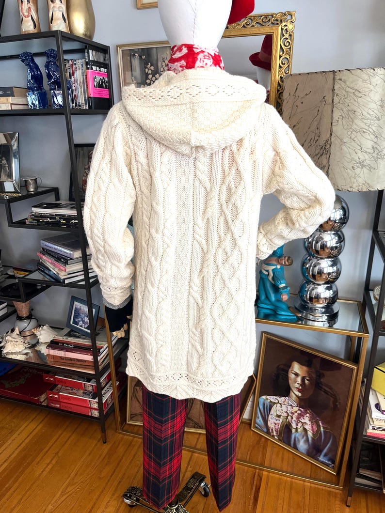 Vintage Hooded Aran Cable Knit Cardigan: Irish Sweater with Pockets image 12