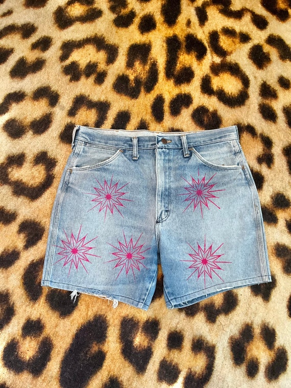 PRINTED DENIM SHORTS/vintage denim shorts/pink sta