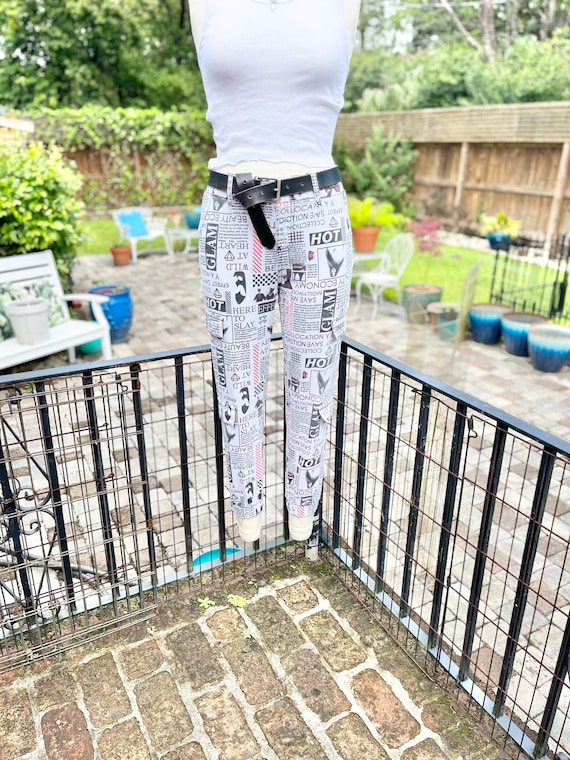 PRINTED PANT JOGGERS/stretch twill pants/white bl… - image 1
