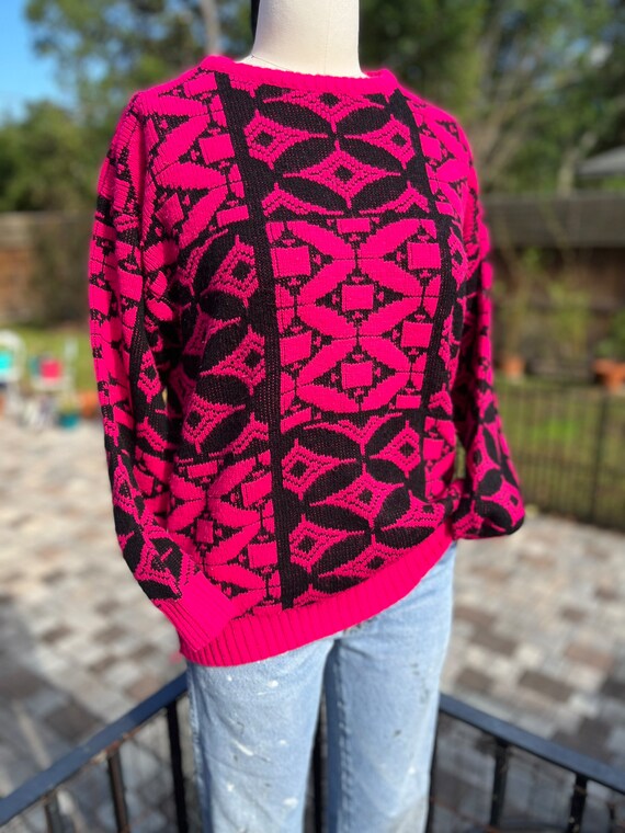 VINTAGE 80S SWEATER/acrylic sweater/pink black ge… - image 2