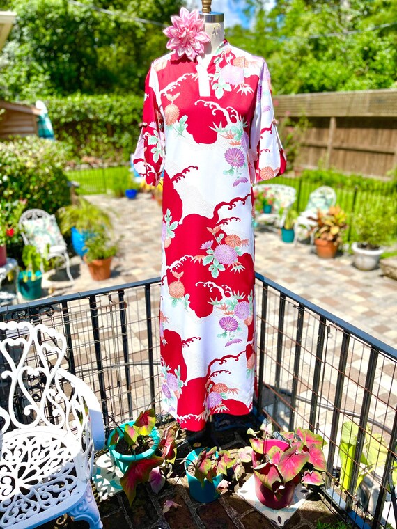 Hawaiian floral store maxi dress