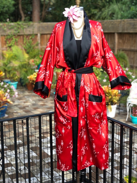 VINTAGE SATIN ROBE/Reversible robe/red/black embro