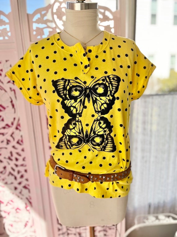 POLKA dot SKULL BUTTERFLY tee, vintage tee, yellow