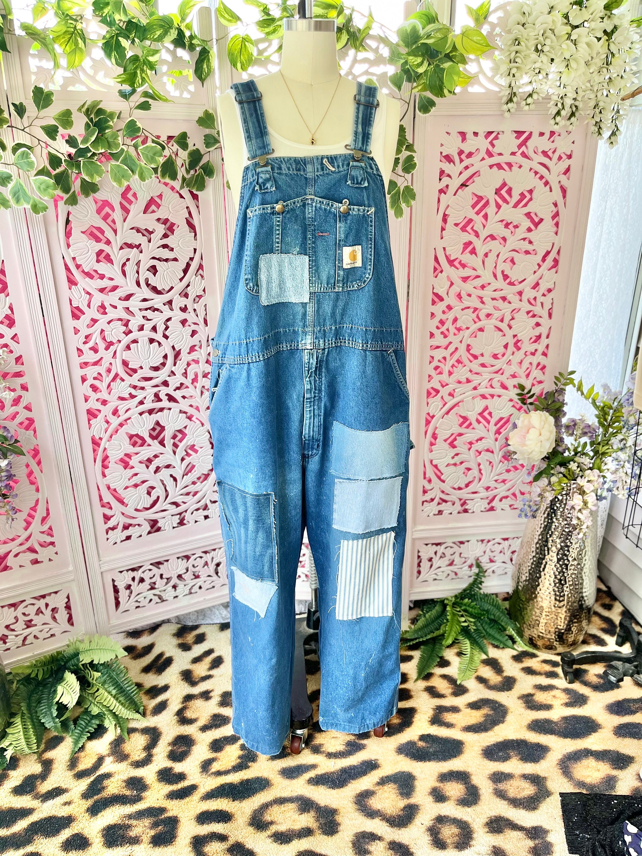 Mom overalls levis hot sale