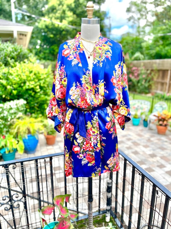 VINTAGE SATIN ROBE/navy floral robe/satin robe/vin