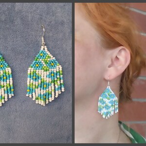 Unique earrings with abstract floral print Beaded earrings Native earrings Seed bead earrings chandelier Boho earrings Fringe earrings white