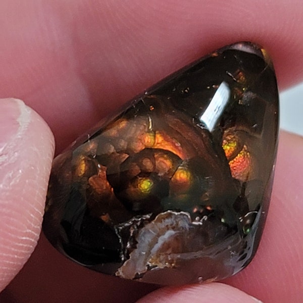 Cabujón de ágata de fuego 22.65 ct.