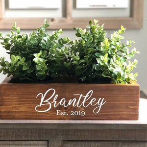 Modern Farmhouse planter box wedding decor. image 1