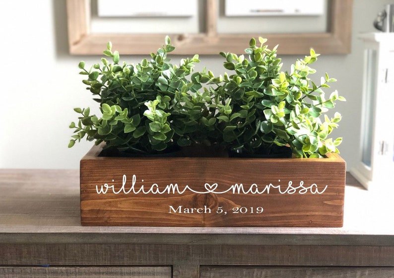 Modern Farmhouse planter box wedding decor. image 2