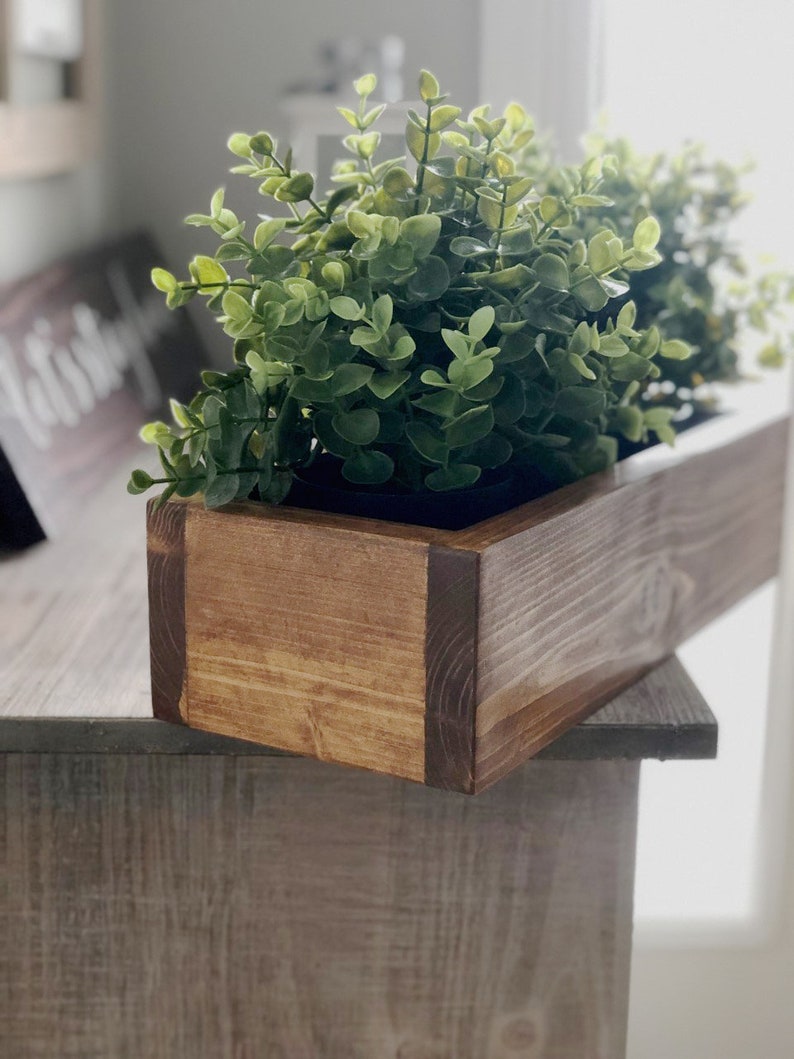 Modern Farmhouse planter box wedding decor. image 3