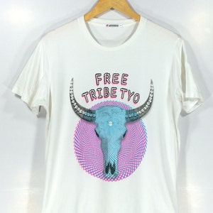 Authentic Free Tribe Tyo Longhorn Pop art Short Sleeve Size XL Hip Hop Style Streetwear Rare Tee T shirt
