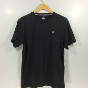 Vintage Champion Small Logo Streetwear 90er T Shirt