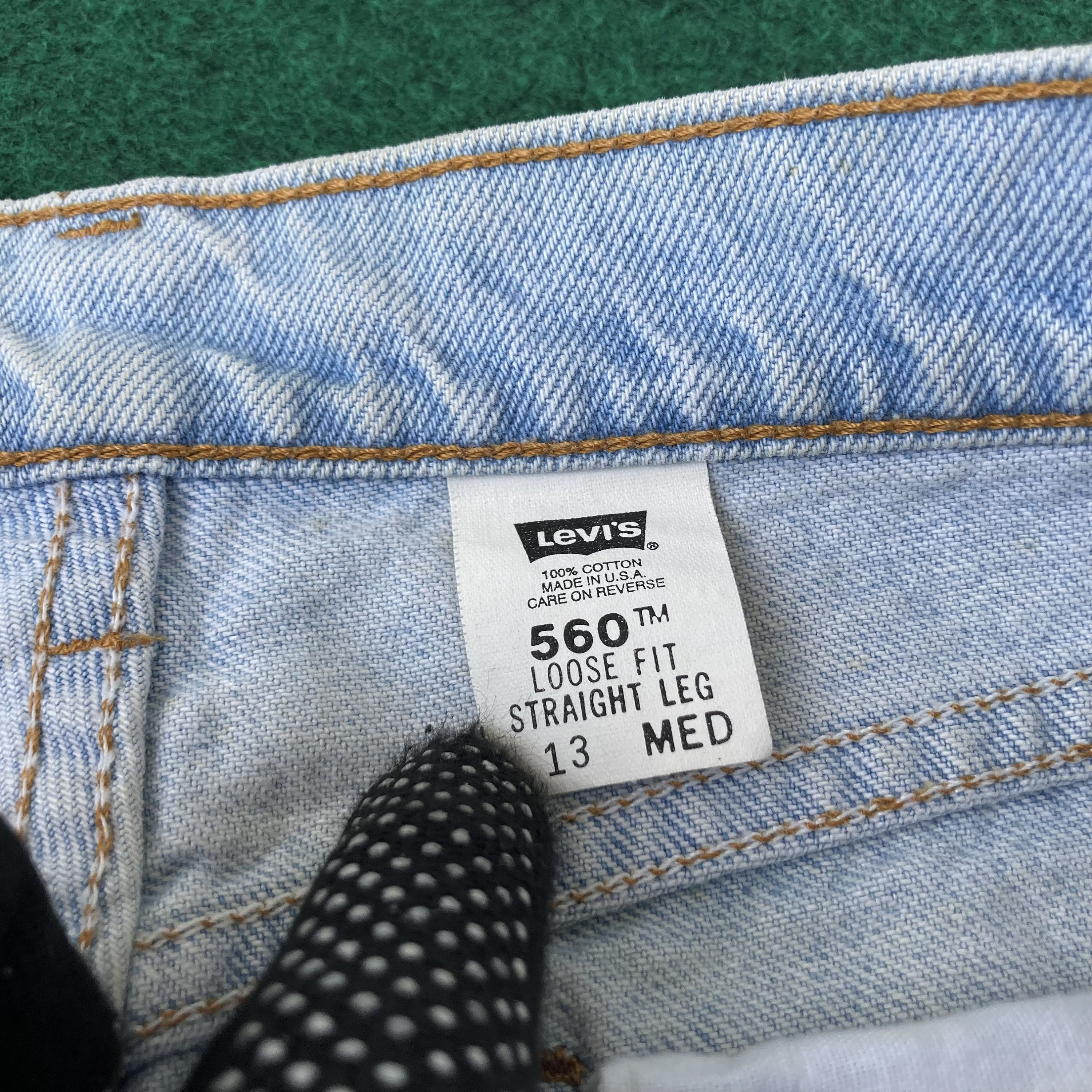 Vintage Levis 560 Loose Fit Straight Leg Sz 31 Light Blue 90s
