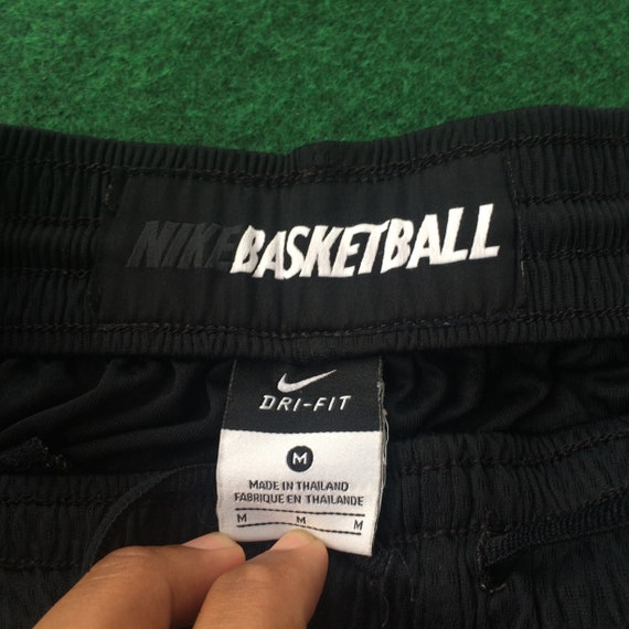 Nike Basketball Short Pant 90s Hip Hop Style Stre… - image 4