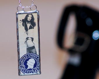 Unique en son genre récupéré vilain clochard timbre collier