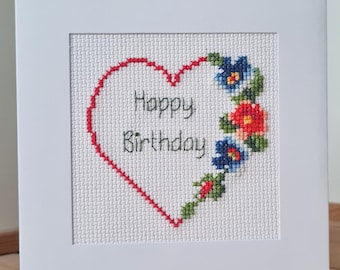 Alles Gute zum Geburtstag Herz Kreuzstich Muster PDF | Geblümtes Herz mit 4 Sprüchen (Happy Birthday, Be Mine, Love, For You) | Sofort Download