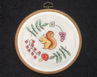 Squirrel. Cross Stitch Kit for beginners and experienced stitchers. 14 count Aida. DMC threads.