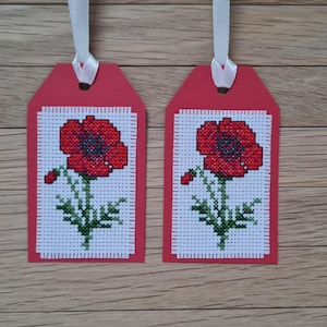 2 étiquettes cadeaux faites à la main de pavot.