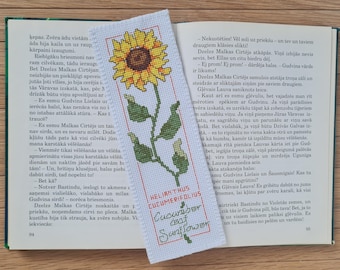 Handgefertigtes Sonnenblumen Lesezeichen. Kreuz gestickt auf Aida 14. DMC. Das ist ein gebrauchsfertiges Produkt. KEINE Kreuzstichpackung.