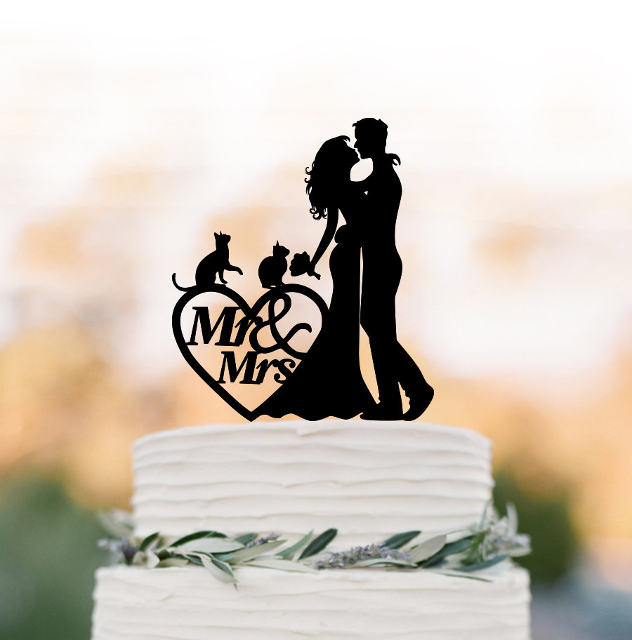Bride and Groom Wedding Cake Toppers With Two Cats, Mr and Mrs Cake ...