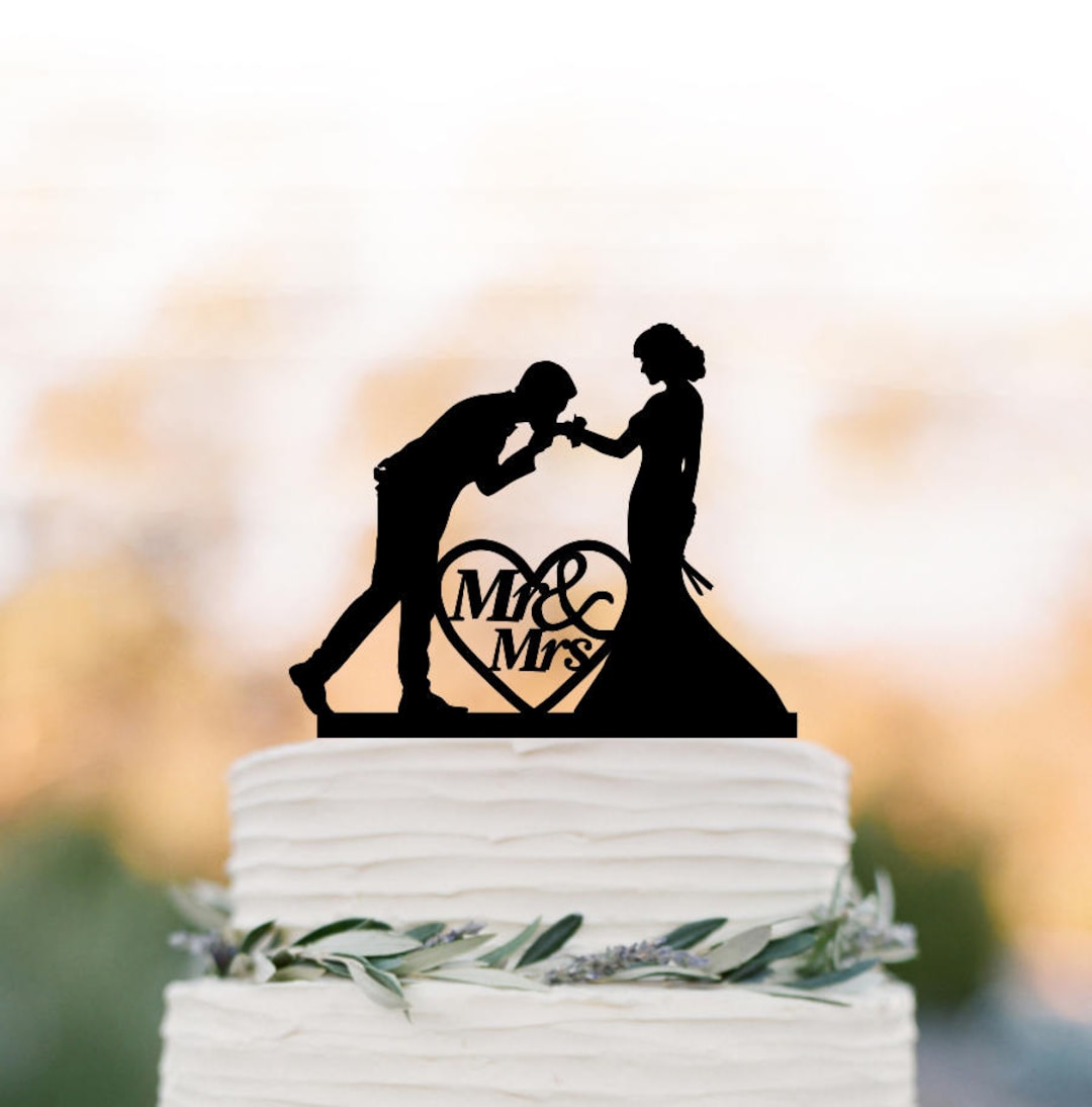 Silhouette Wedding Cake Topper Mr and Mrs, Bride and Groom Silhouette ...